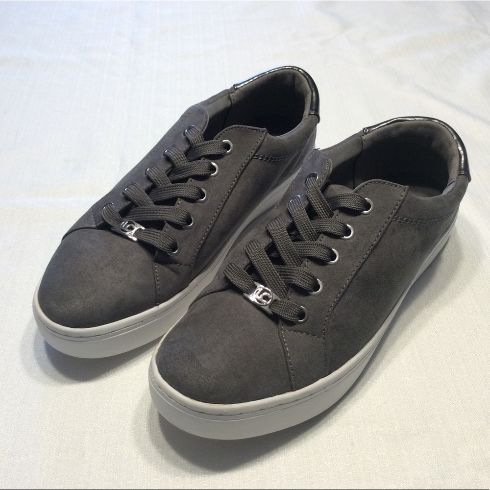 Women's Shoes by Liz Claiborne Size 9 Casual Wear Sneakers Gray LaceUp